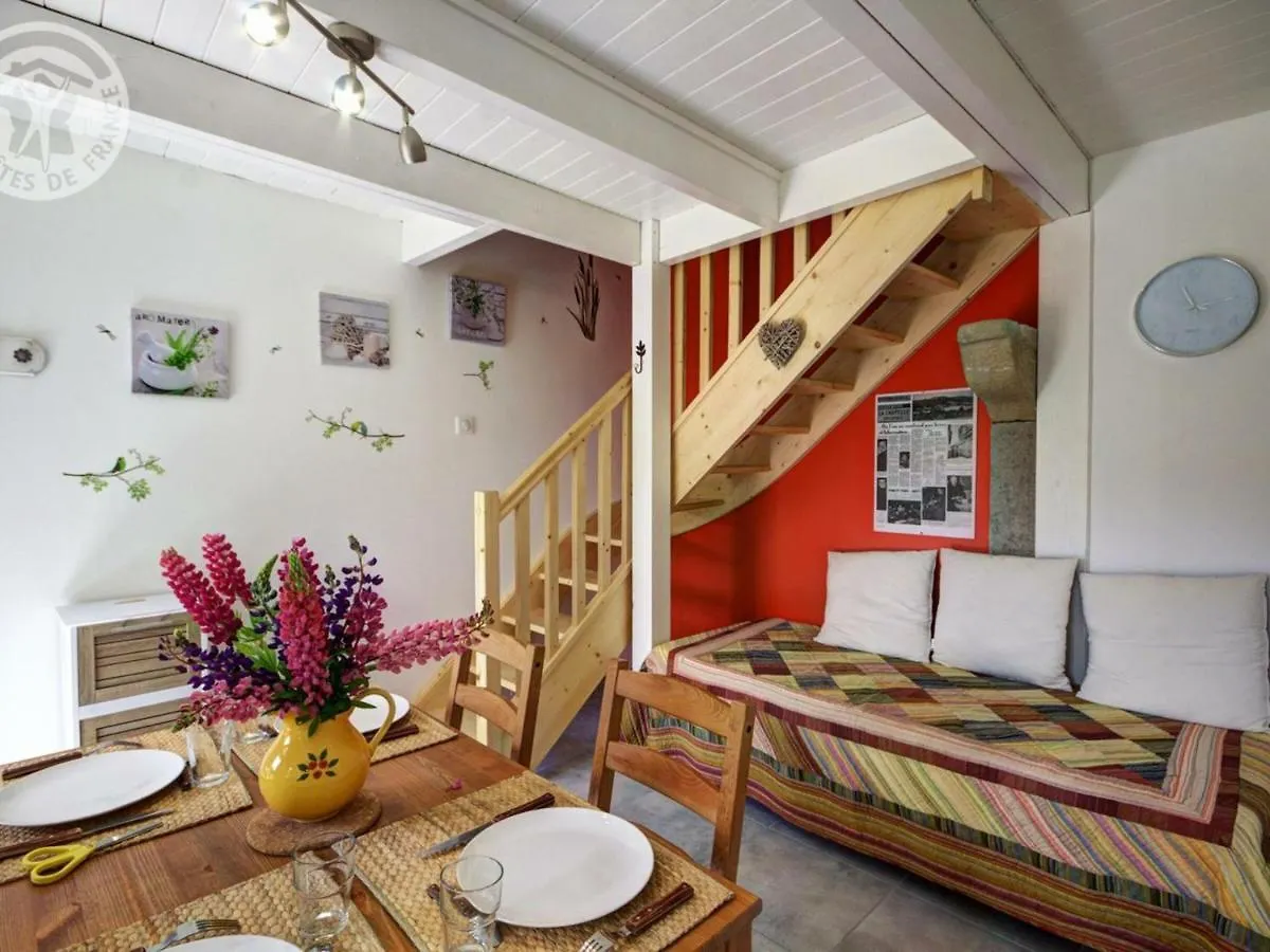 Gite Renove En Pierres Au Coeur Du Haut Forez Avec Terrasse Et Randonnees A Proximite - Fr-1-496-59 La Chapelle-en-Lafaye France