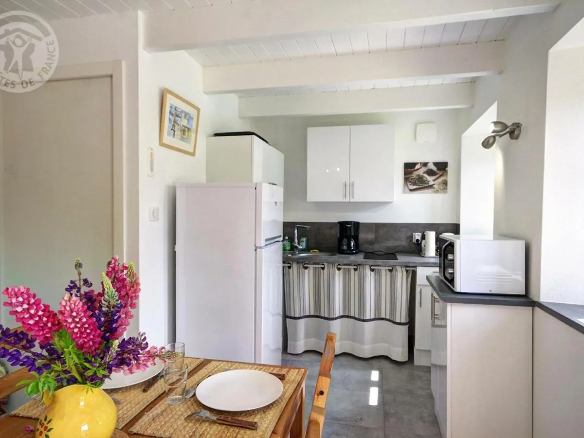 Gite Renove En Pierres Au Coeur Du Haut Forez Avec Terrasse Et Randonnees A Proximite - Fr-1-496-59 La Chapelle-en-Lafaye