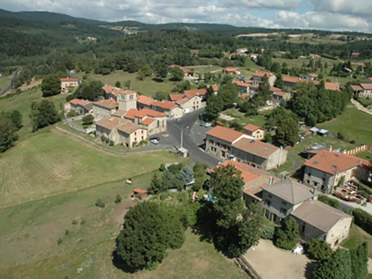 Gite Renove En Pierres Au Coeur Du Haut Forez Avec Terrasse Et Randonnees A Proximite - Fr-1-496-59 La Chapelle-en-Lafaye 0*,  France