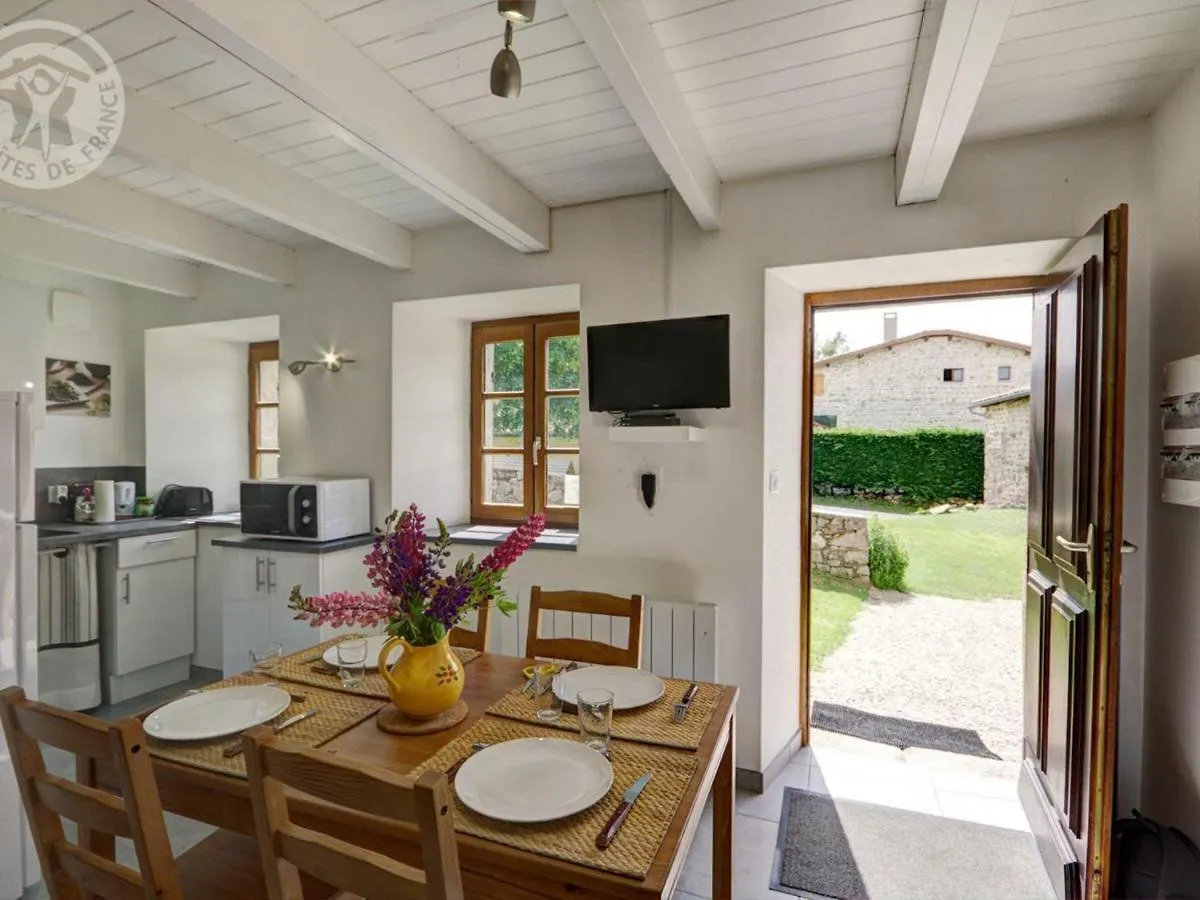 Apartment Gite Renove En Pierres Au Coeur Du Haut Forez Avec Terrasse Et Randonnees A Proximite - Fr-1-496-59 La Chapelle-en-Lafaye
